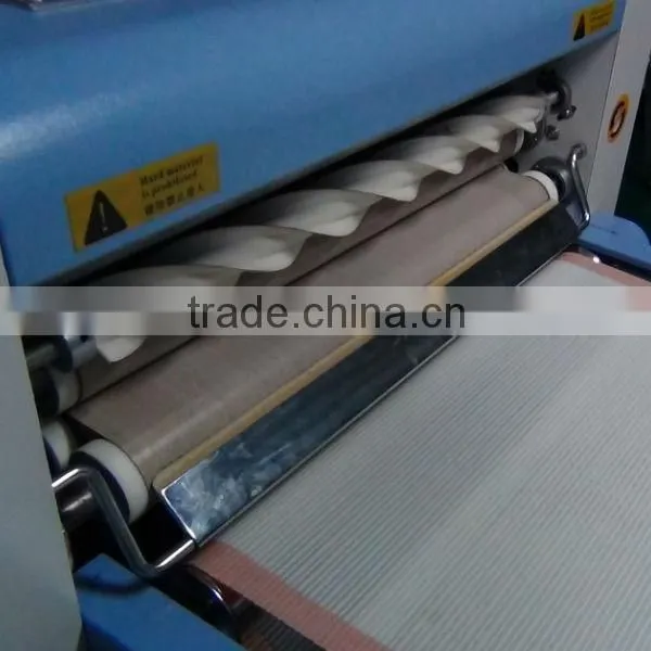 Automatic corret dege garment fusing machine