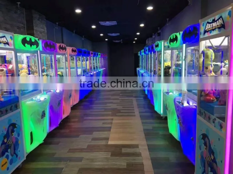 2017 batman Claw Crane machine Prize Machine For Shopping Mall