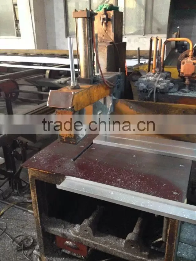 China Surface Treatment Machining Customized Aluminum Profile For Sliding Wardrobes