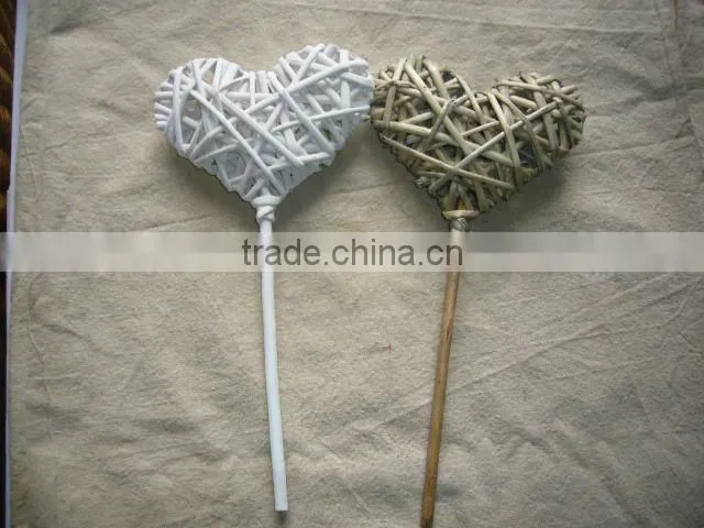 decoration heart willow baskets