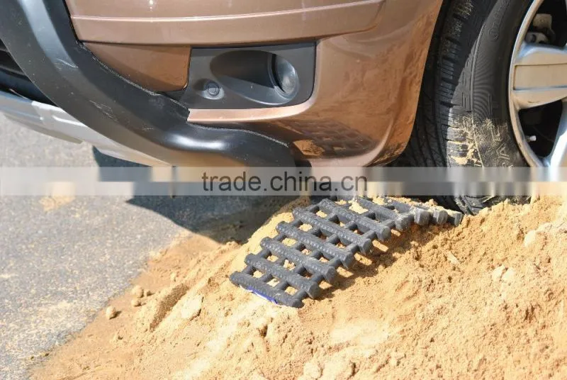 Snow rubber tracks for vehicle recovery tracks