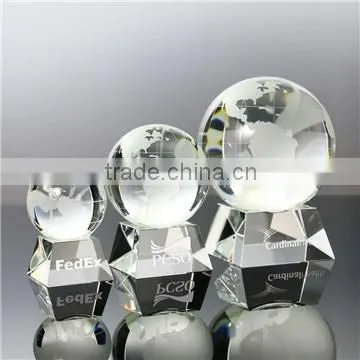 Wholesale custom made globe crystal trophy with black base for business gift