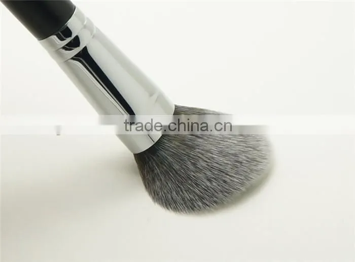 Wooden Handle Cosmetic Powder Face Brush for Make Up