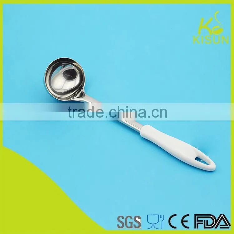 2016 canton fair kitchen utensils display stainless steel soup ladle with new corn handle