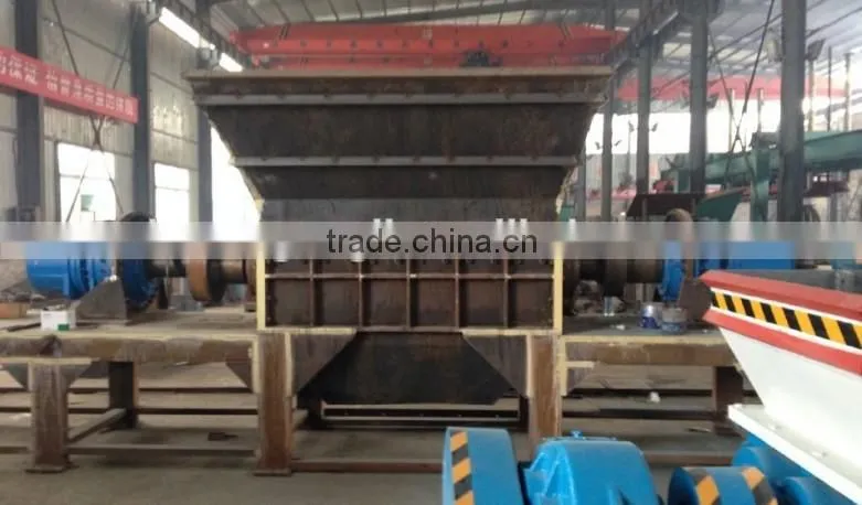 2015 13hp wood chipper shredder/wood pallet shredder