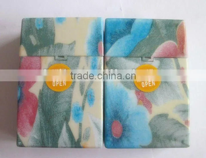 Water transfer painted plastic cigarette case. Automatic open plastic cigarette holder.