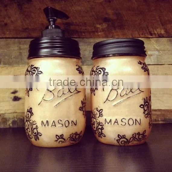 Glass mason jar with lip