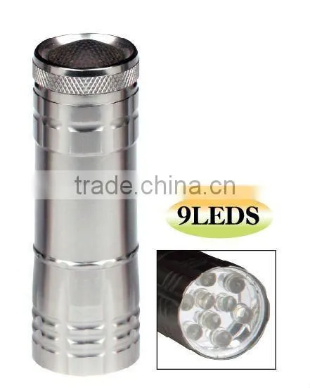 9 LEDs Aluminum Flashlight