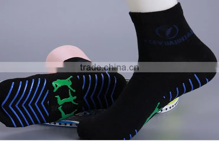 antislip trampoline socks/novelty socks for men
