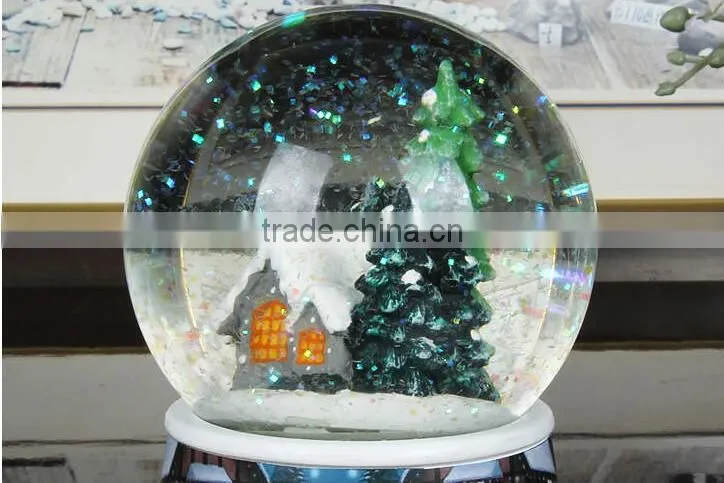Polyresin Christmas Snow globe decoration snow globe with Music Box