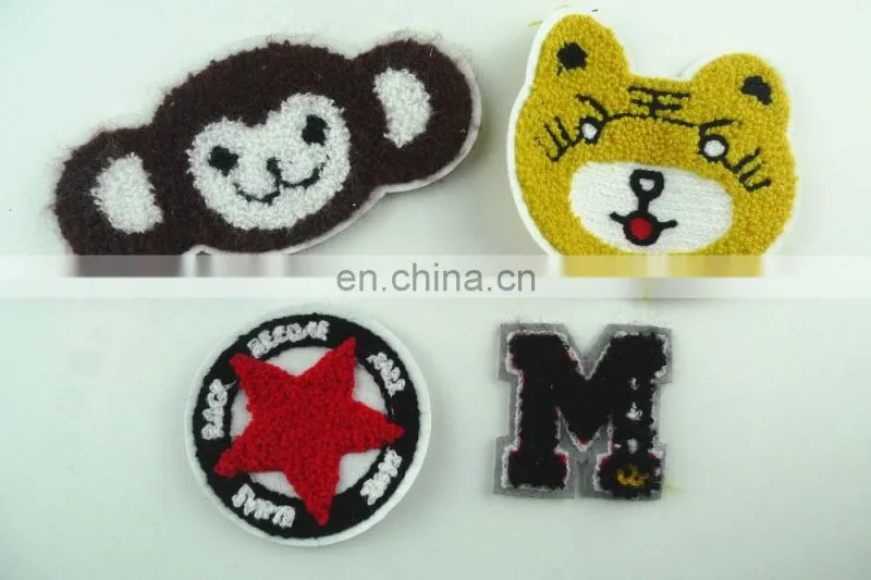2017 wholesale custom patch embroidered with sequins iron patch