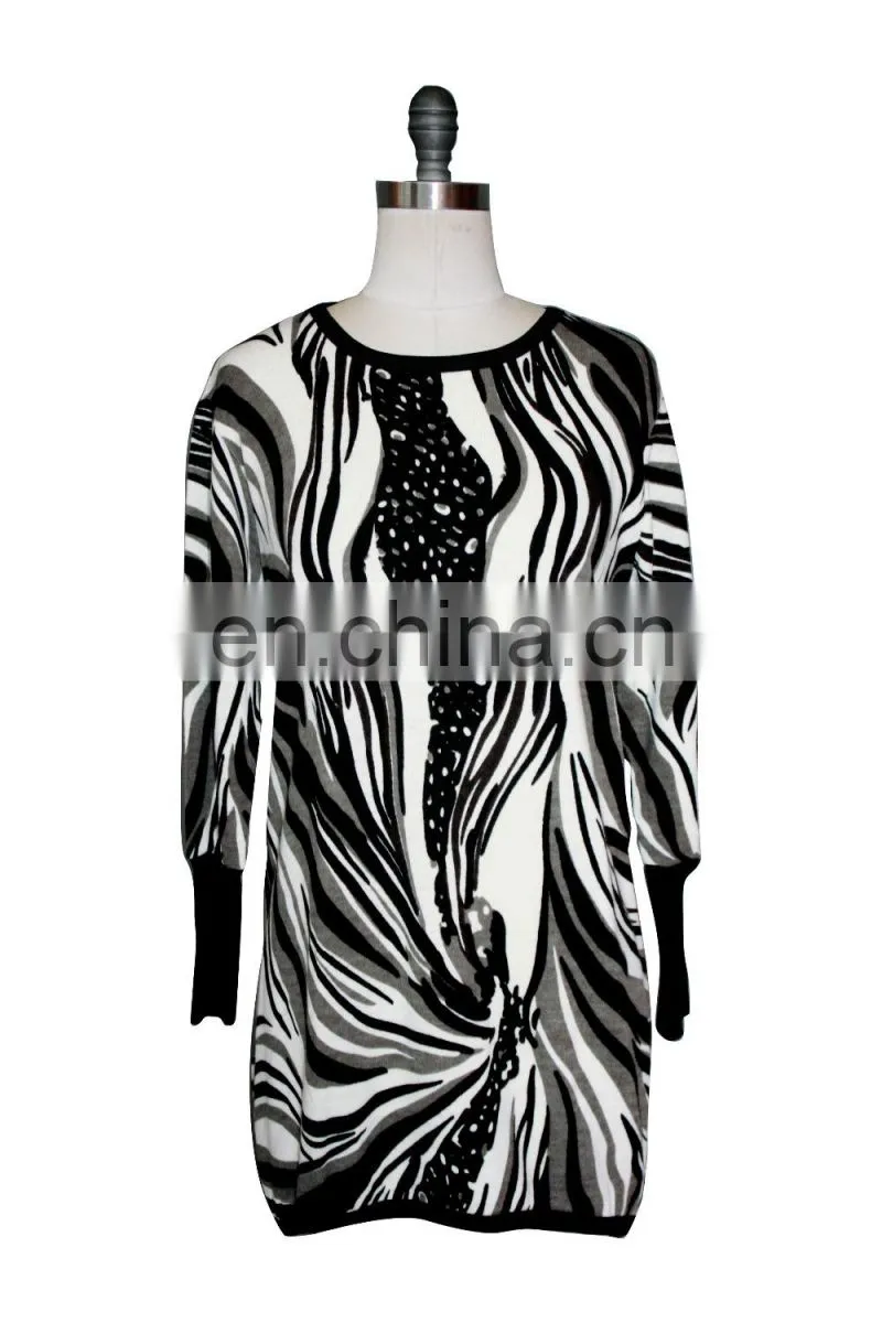 Abstract Paisley Worsted Round Neckine Tunic For Old Women