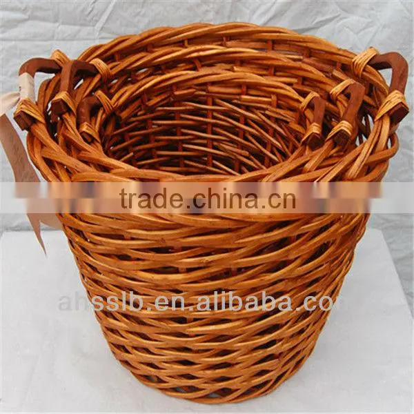 wicker garden planter