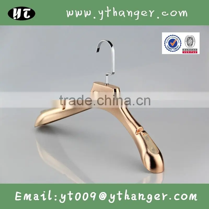 HA6959 notched plastic shirt hanger rose gold coat hangers