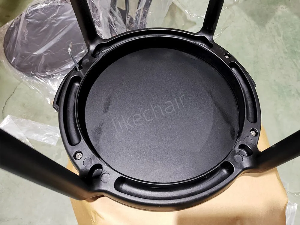 Plastic-chair10.jpg.webp