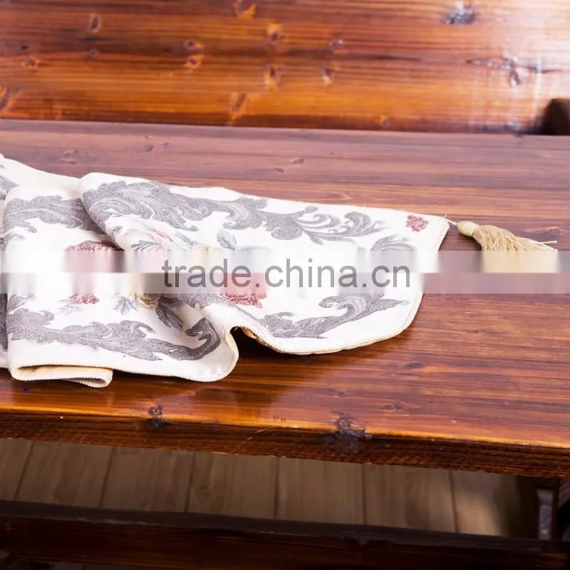 Plus New designed pointed satin table runners many colors