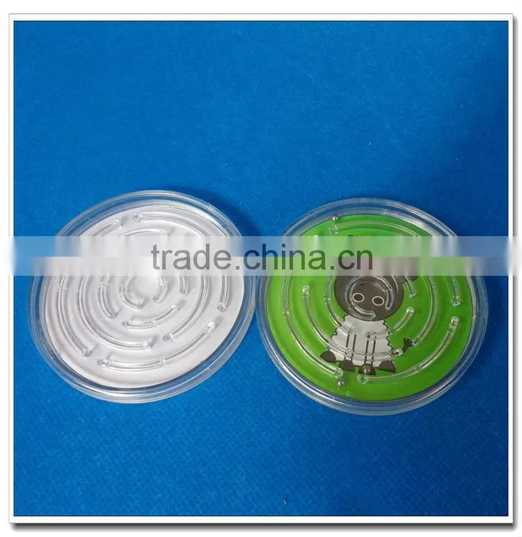 Mini intellect game plastic maze game