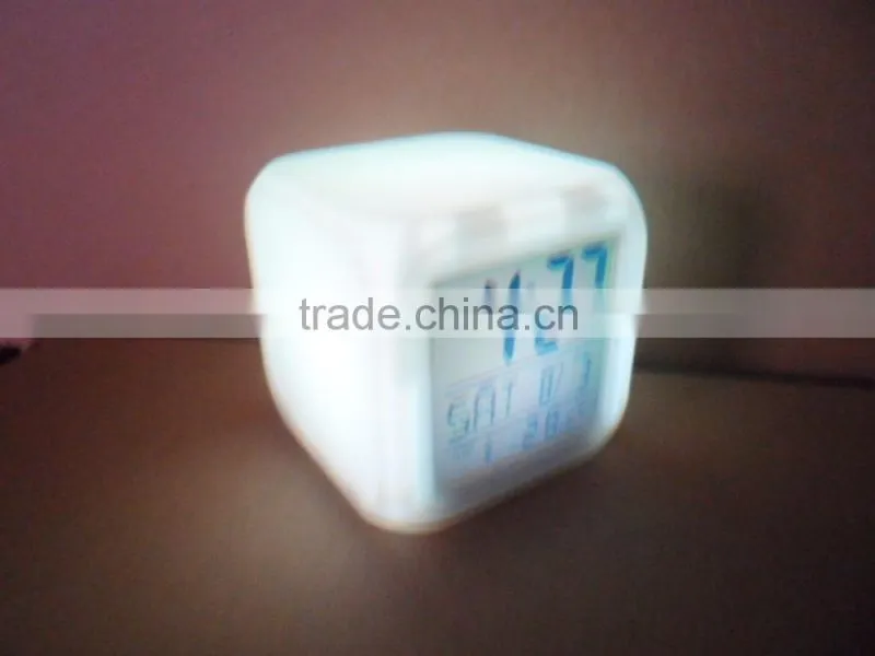 alarm clock with led can change color