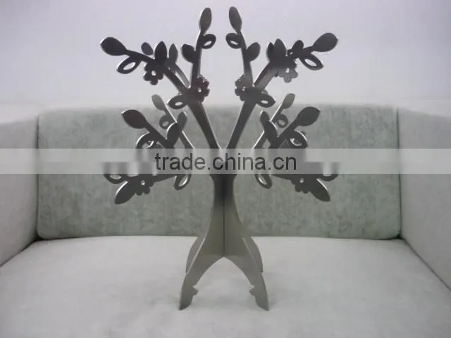 Stainless steel LOGO laser cutting