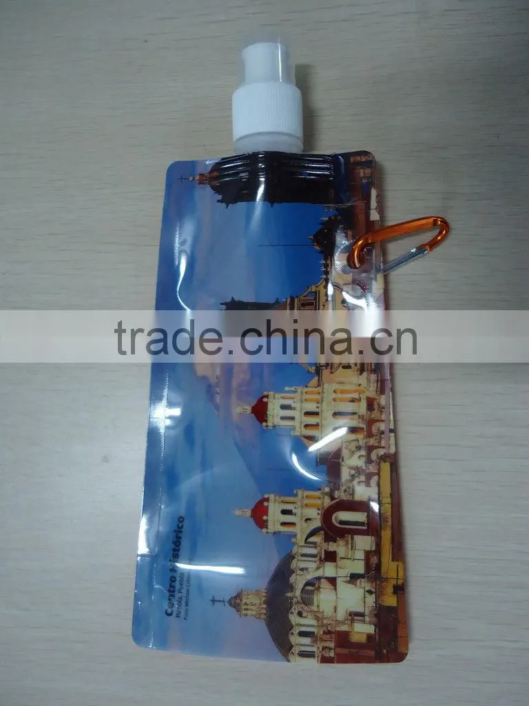 Water Bags Multicolor Green Portable Food Safety Grade PVC Foldable Water Bags with Metal Carabiner