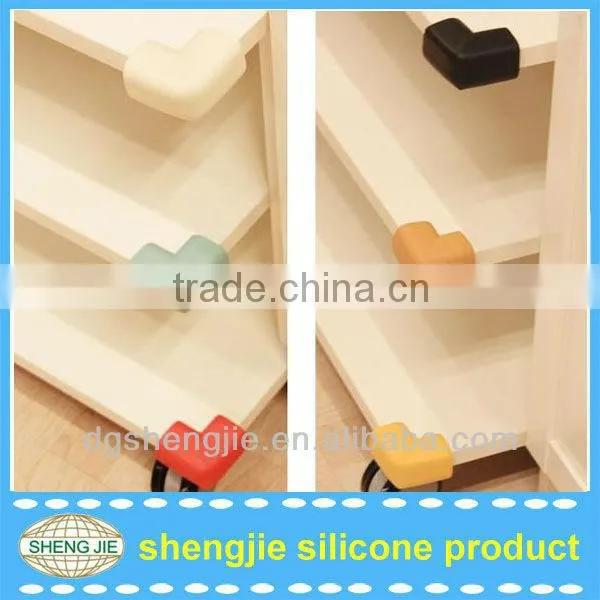 Hot selling table corner angle collision baby protective equipment silicone holster