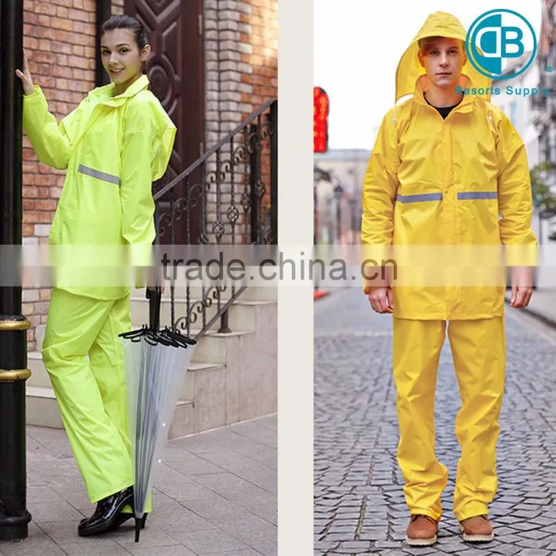 Polyester taffeta raincoat with jacket and pants