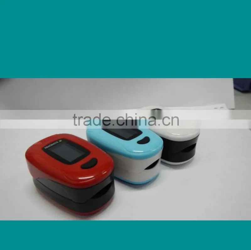 2014 New design fingertip pulse oximeter