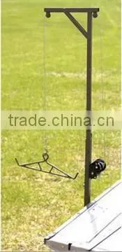 Gambrel swivel hitch lift hook