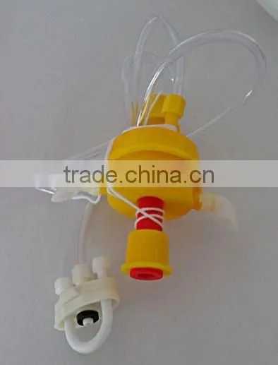 Automatic animal drinker for chicken