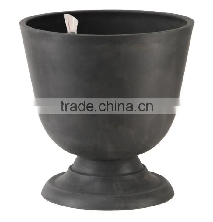 Sculpture Urn with Round Base