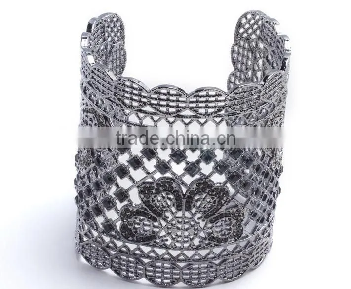 New handmade resin bracelets hotsale blue and white colored resin cuff bracelet