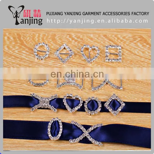 Wholesale Ex-factory price glass rhinestone and pearl buckle