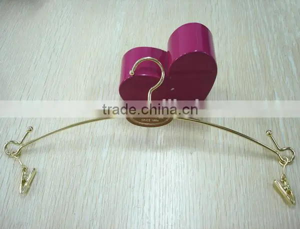 FM-59 Lovely gold swimsuit hanger with emboss logo
