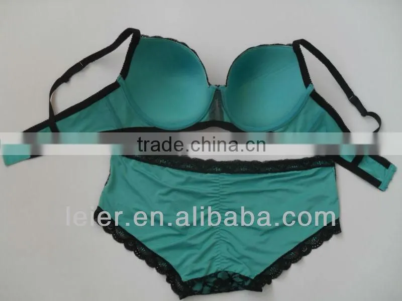 Fashion Plus Size Bra Set