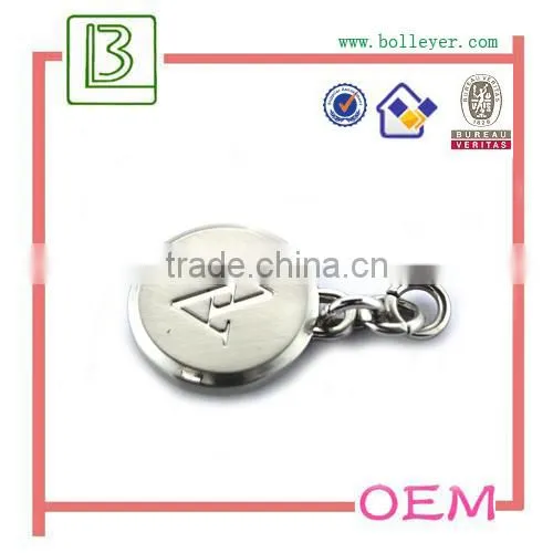 custom design metal tags for bags and shirts