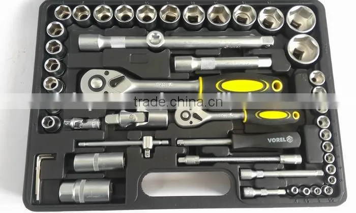 94 Pcs Socket Set 1/4" And 1/2"