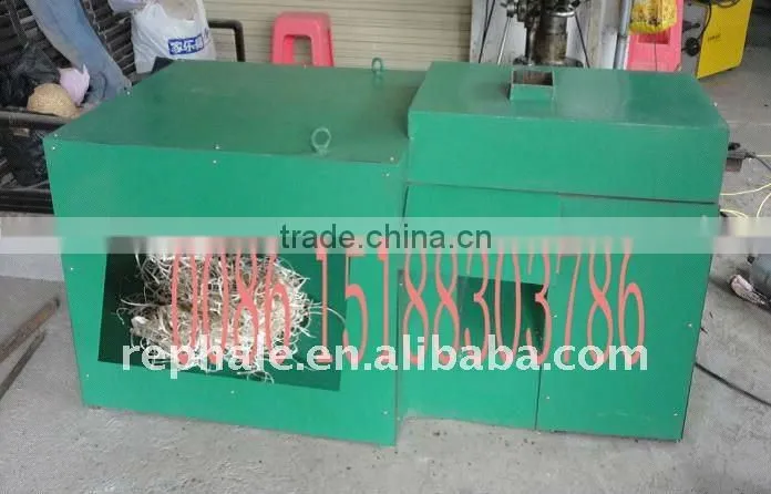 Wood wool making machine