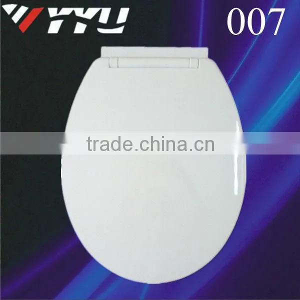 Soft close plastic padded toilet seats 007