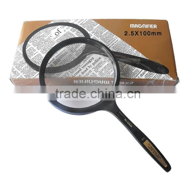 MG86040 Bifocal Plastic Handle Magnifying Glass