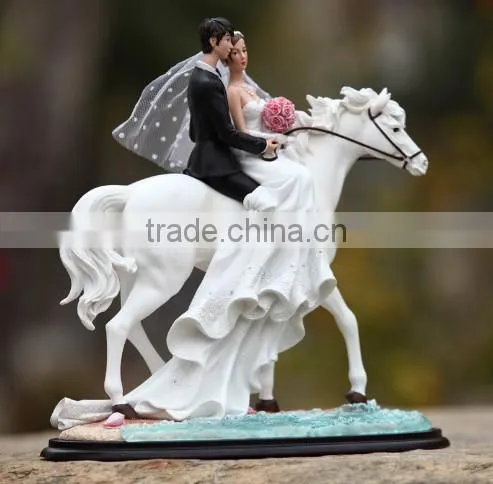 Custom white horse European high-quality resin bride and groom figurines