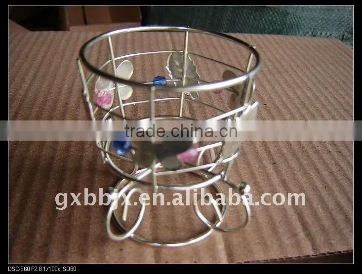 Round silver wire decorative with mix pearl plastic cup holder