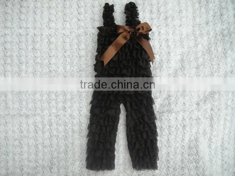 childrens clothing manufactures baby tops and ruffle pants made in China