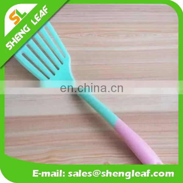 FDA Silicone slotted scoop / silicone spatula