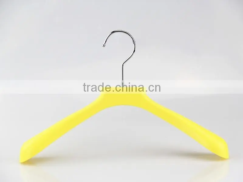 IMY-505 yellow plastic multipurpose hanger for childrens