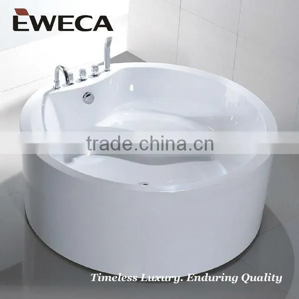 Round Bathtub with Seat