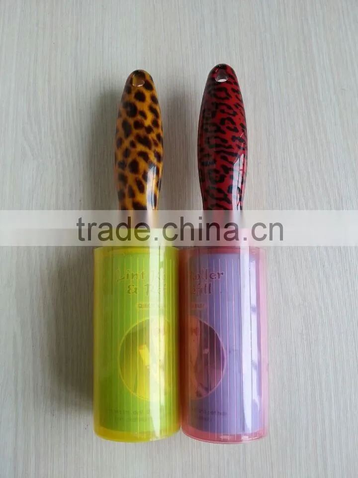 lint roller with cover