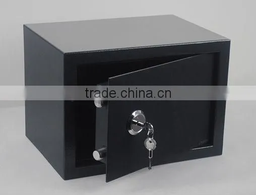 Mechanical combination lock for safe box