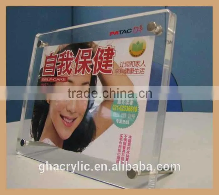 GH-P0002clear acrylic digital photo frame put on the desk