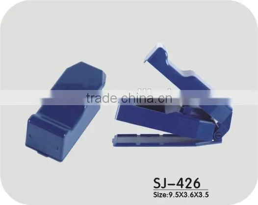 Plastic pill crusher