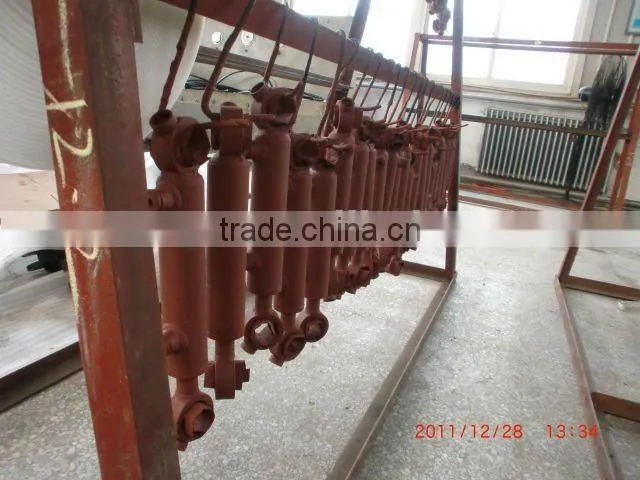 compact tie rod hydraulic cylinder for agricultural equipment